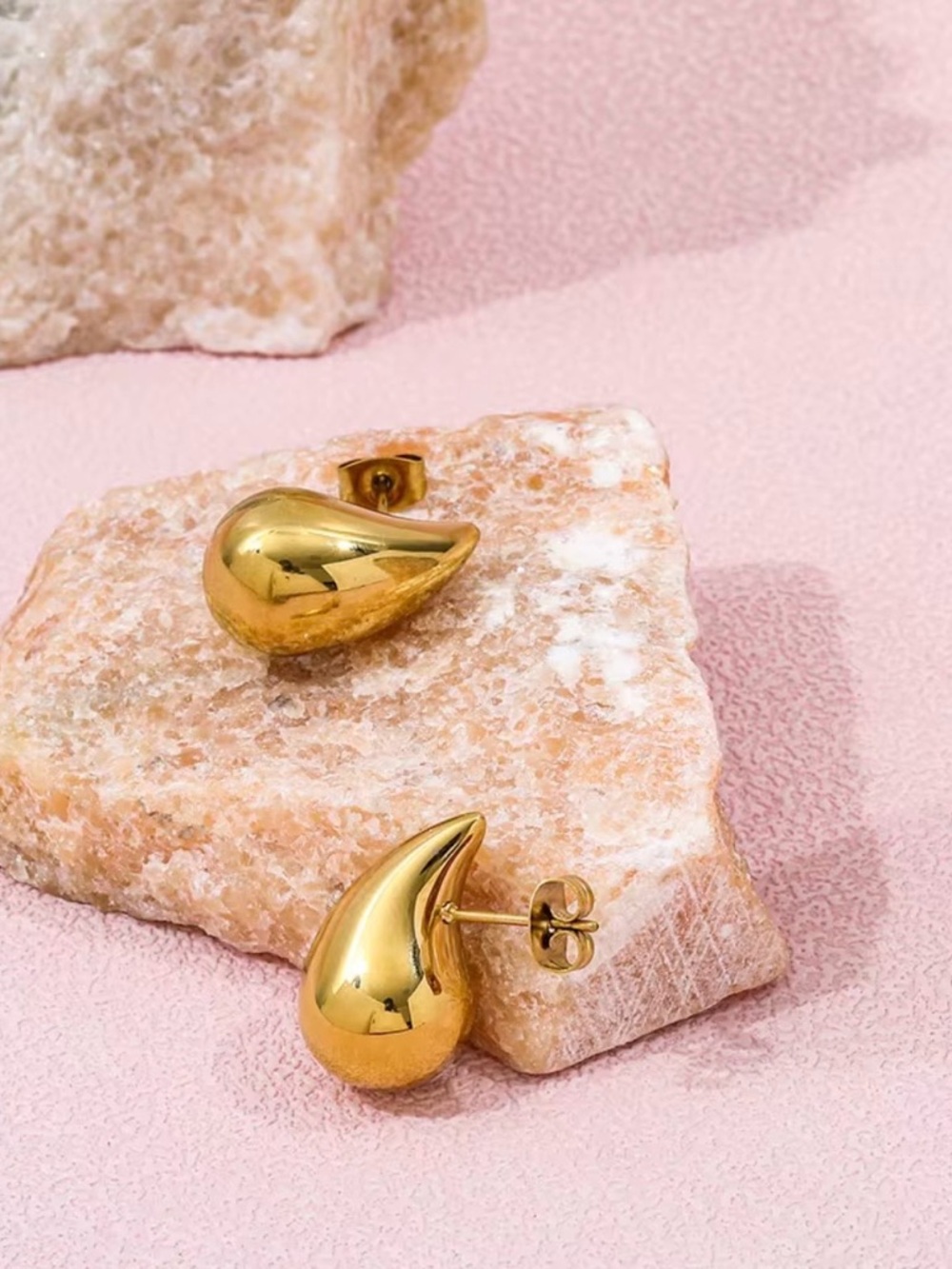 Tear Drop Earrings
Stainless Steel